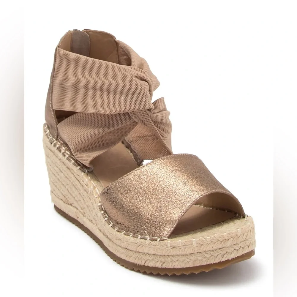 Eileen Fisher eileen fisher